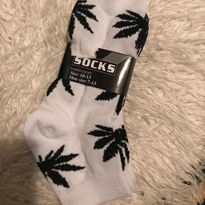 Leaf socks 3 pair
